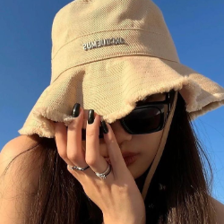 elle